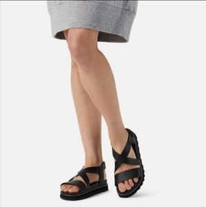 Sorel Black Crisscross Women's Sandals